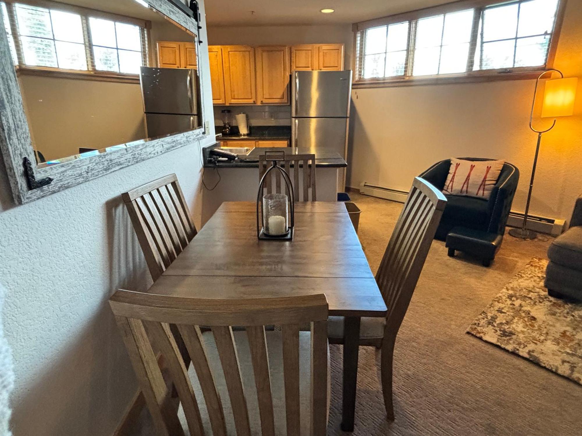 & Summer 1br 2beds With Parking & Amenities Apartment *